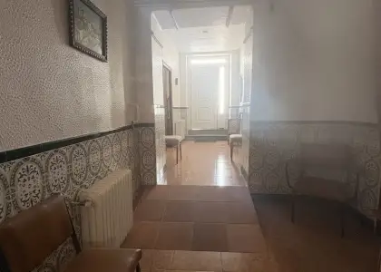 Casa en venta en Campo De Criptana, de 339 m2 con 5 dormitorios, 2 baños, plaza de garaje y terraza por 130.000 €, Ref. 0385 en Campo de Criptana