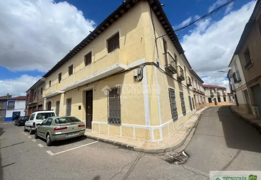 Casa en venta en Carrión De Calatrava - Carrión De Calatrava, 79.900 €, 521 m2, ref. 658147 en Carrión de Calatrava