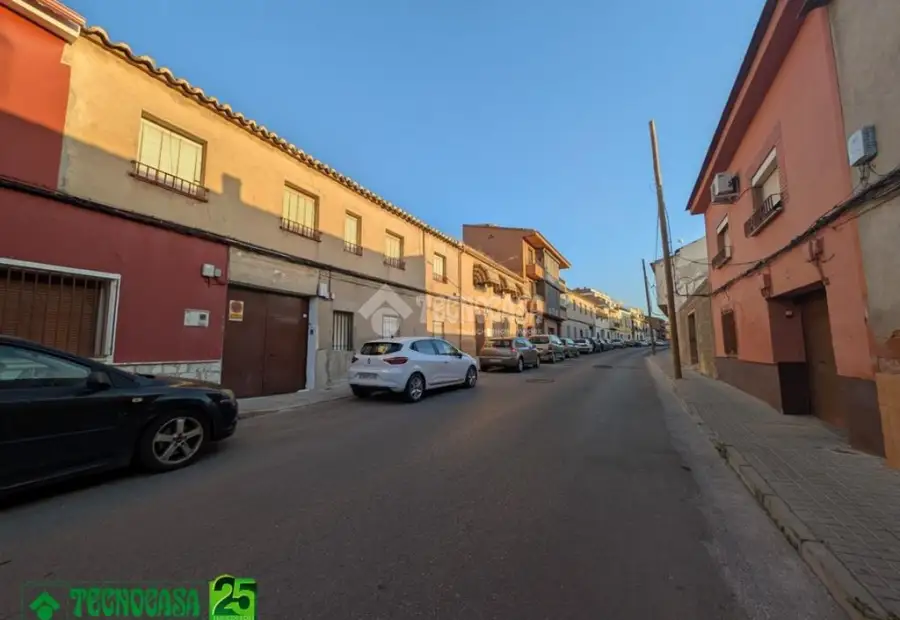Casa en venta en Daimiel - Daimiel, 49.900 €, 84 m2, ref. 667174 en Daimiel