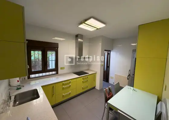 Casa en venta en Distrito Único, Alovera, Guadalajara