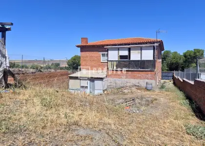 Casa en venta en Distrito Único, Yeles, Toledo en Yeles