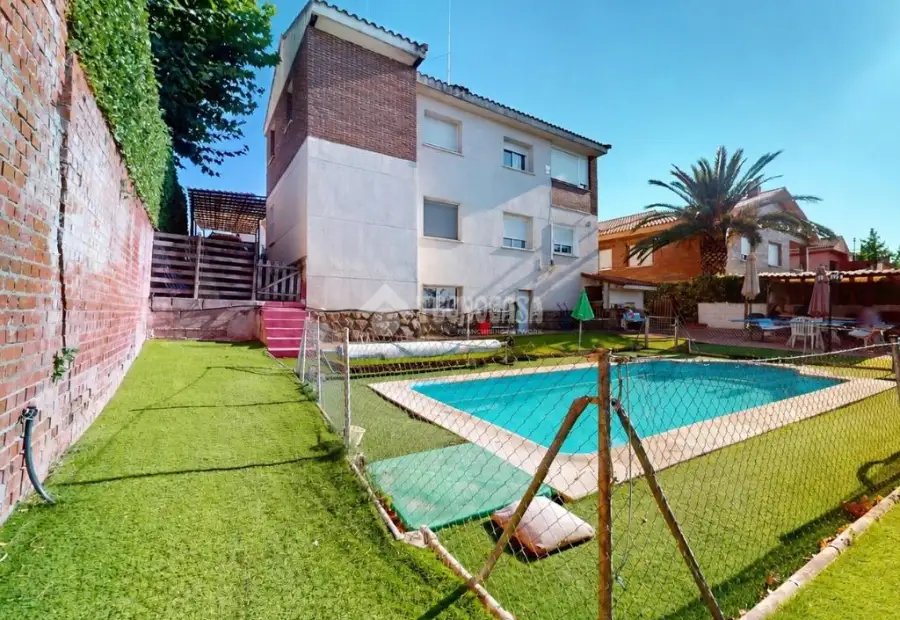 Casa en venta en El Casar - El Casar, 429.040 €, 299 m2, ref. 665859 en El Casar