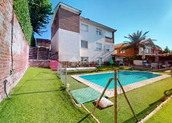 Casa en venta en El Casar - El Casar, 429.040 €, 299 m2, ref. 665859 en El Casar
