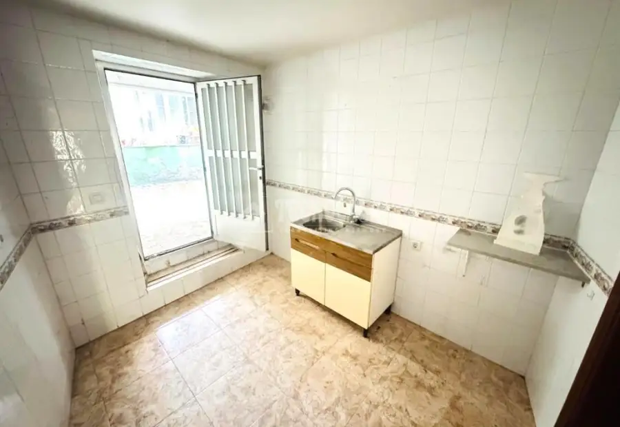 Casa en venta en El Real De San Vicente - El Real De San Vicente, 69.900 €, 161 m2, ref. 635182 en El Real de San Vicente