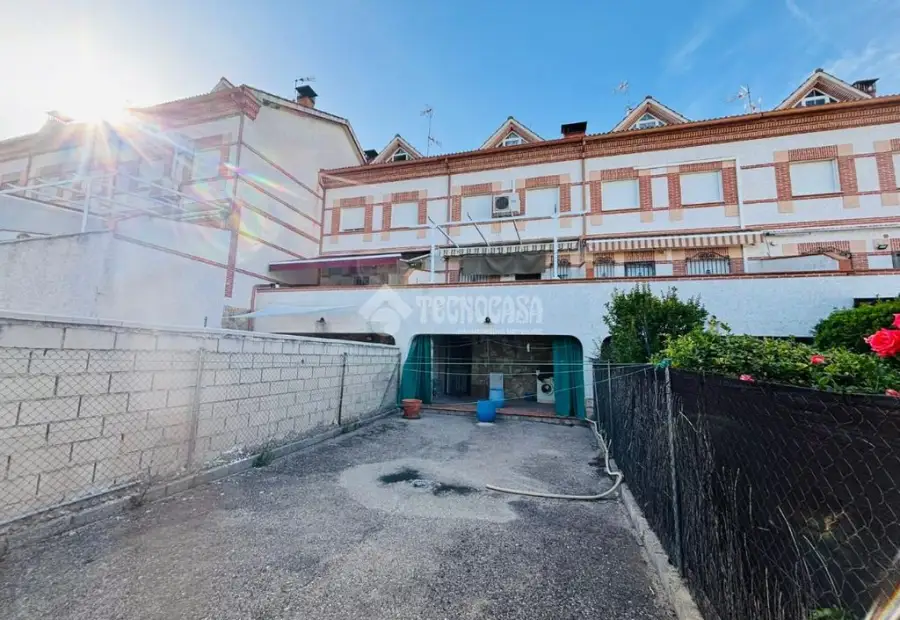 Casa en venta en Escalona - Escalona, 159.900 €, 209 m2, ref. 662183 en Escalona