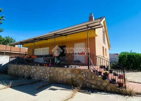 Casa en venta en Escalona - Escalona, 229.900 €, 275 m2, ref. 661350 en Escalona