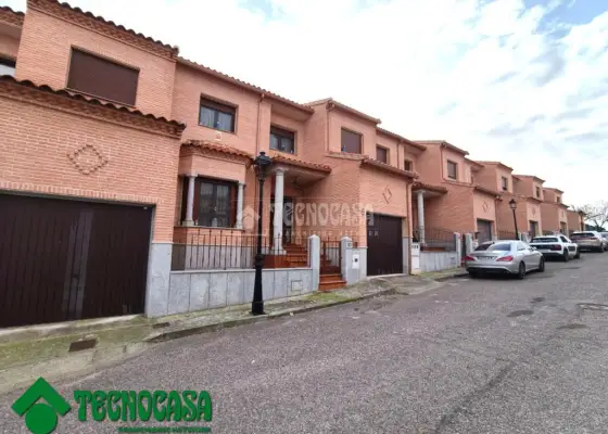 Casa en venta en Gálvez - Gálvez, 175.000 €, 220 m2, ref. 650546 en Gálvez