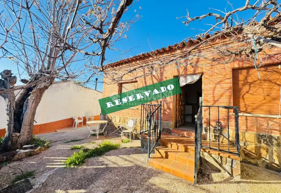 Casa en venta en Guadamur - Guadamur, 85.000 €, 167 m2, ref. 652250 en Guadamur