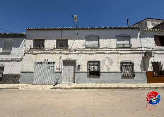 Casa en venta en Herencia, de 64 m2 con 1 dormitorio y baño por 17.500 €, Ref. 0392 en Herencia