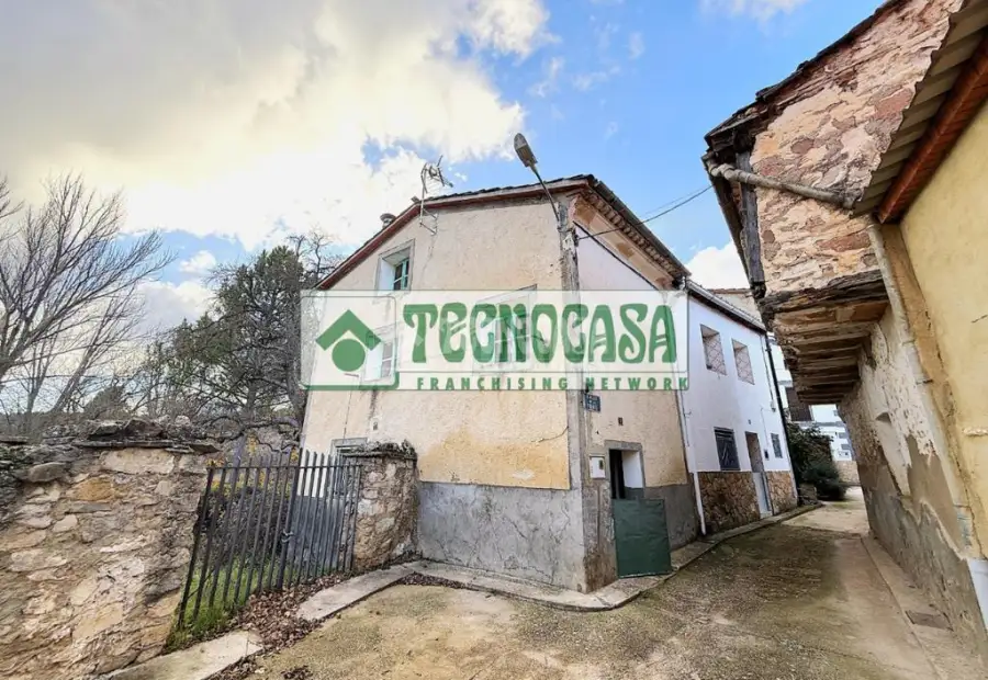 Casa en venta en Huérguina - Huérguina, 18.000 €, 118 m2, ref. 655461 en Huérguina