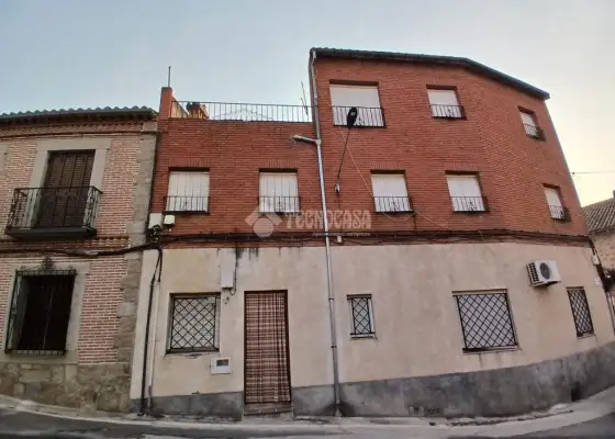 Casa en venta en Lagartera - Lagartera, 79.900 €, 168 m2, ref. 667558 en Lagartera