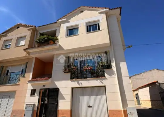 Casa en venta en Lillo - Lillo, 120.900 €, 219 m2, ref. 655949 en Lillo