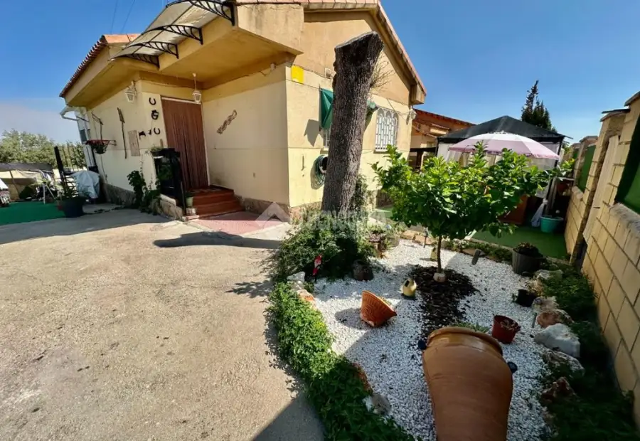 Casa en venta en Loranca De Tajuña - Loranca De Tajuña, 209.000 €, 60 m2, ref. 665713 en Loranca de Tajuña