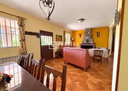 Casa en venta en Montarrón, Guadalajara en Montarrón