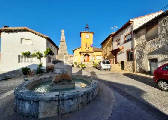 Casa en venta en Plaza Mayor de los Cuatro Caños, Distrito Único, Arbancón, Guadalajara en Arbancón