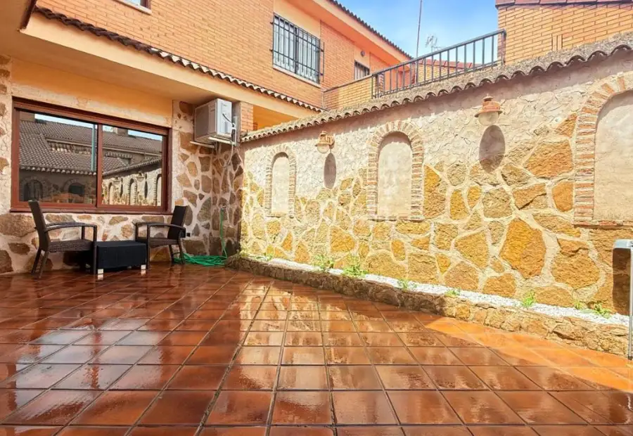 Casa en venta en Portillo De Toledo - Portillo De Toledo, 210.000 €, 356 m2, ref. 658226 en Portillo de Toledo