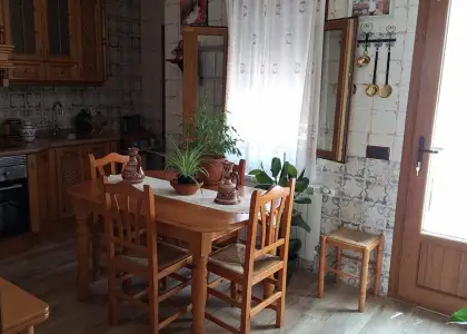 Casa en venta en San Carlos del Valle, 3 dorm. · 145.000 € en San Carlos del Valle