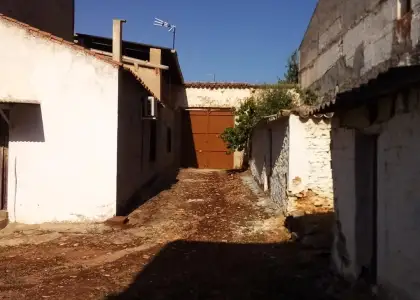 Casa en venta en San Carlos del Valle, 3 dorm. · 45.000 € en San Carlos del Valle