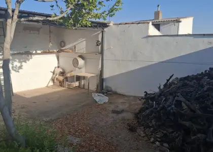 Casa en venta en San Carlos del Valle, 4 dorm. · 55.000 € en San Carlos del Valle