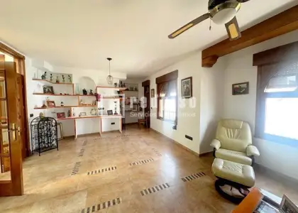 Casa en venta en Santa Cruz de la Zarza, Toledo en Santa Cruz de la Zarza