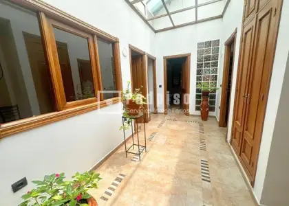 Casa en venta en Santa Cruz de la Zarza, Toledo en Santa Cruz de la Zarza