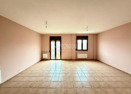Casa en venta en Sigüenza - Sigüenza, 220.000 €, 183 m2, ref. 643261 en Sigüenza