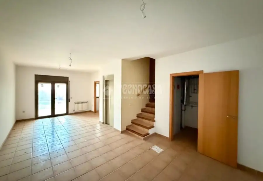 Casa en venta en Sigüenza - Sigüenza, 320.000 €, 300 m2, ref. 643258 en Sigüenza