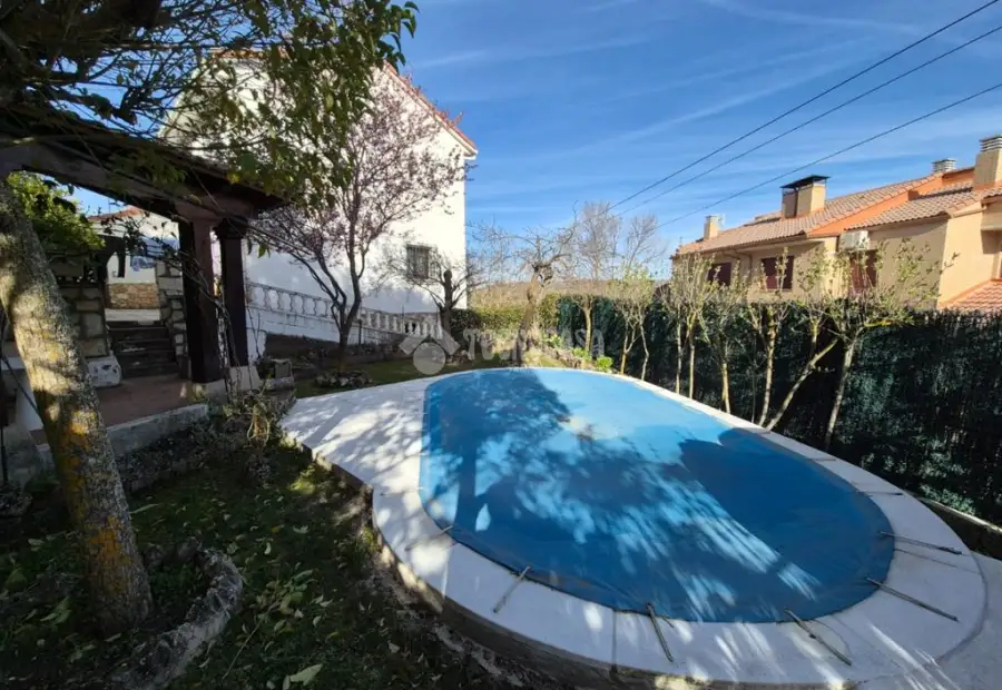 Casa en venta en Sigüenza - Sigüenza, 399.000 €, 192 m2, ref. 665793 en Sigüenza