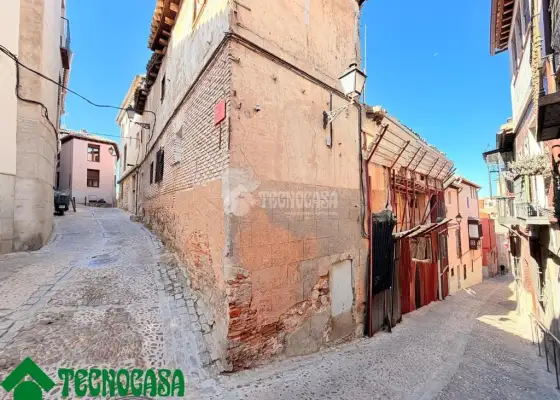 Casa en venta en Toledo - Casco Histórico, 360.000 €, 867 m2, ref. 666735 en Toledo