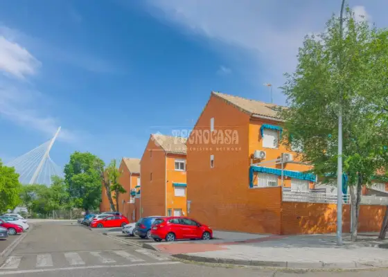 Casa en venta en Toledo - Polígono S.m. Benquerencia, Polígono, 299.900 €, 175 m2, ref. 653928 en Toledo