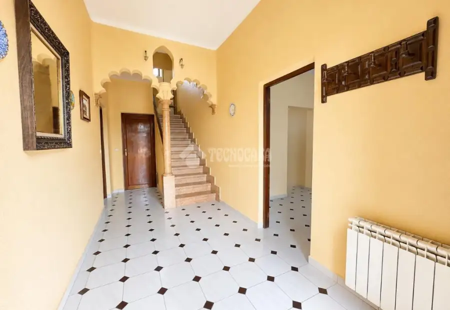 Casa en venta en Torrijos - Torrijos, 269.900 €, 305 m2, ref. 662101 en Torrijos
