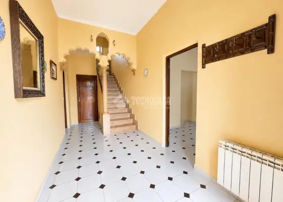 Casa en venta en Torrijos - Torrijos, 269.900 €, 305 m2, ref. 662101 en Torrijos