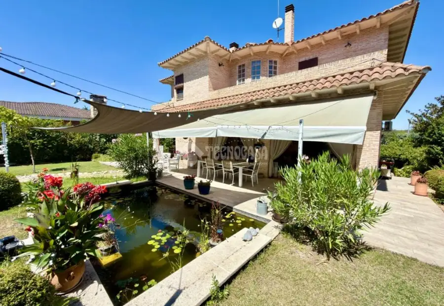 Casa en venta en Valdeaveruelo - Valdeaveruelo, 575.000 €, 434 m2, ref. 667502 en Valdeaveruelo