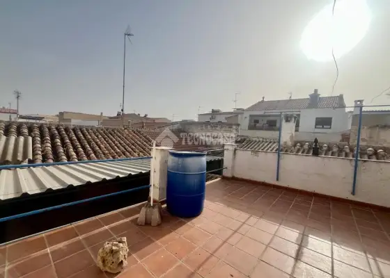 Casa en venta en Valdepeñas - Valdepeñas, 45.000 €, 165 m2, ref. 666366 en Valdepeñas