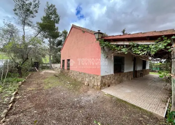 Casa en venta en Valdepeñas - Valdepeñas, 65.000 €, 137 m2, ref. 641611