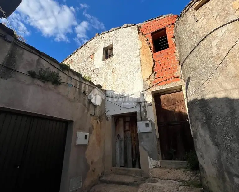 Casa en venta en Valdeverdeja - Valdeverdeja, 20.000 €, 220 m2, ref. 657615 en Valdeverdeja