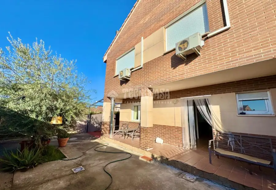 Casa en venta en Yunquera De Henares - Yunquera De Henares, 299.900 €, 303 m2, ref. 640499 en Yunquera de Henares