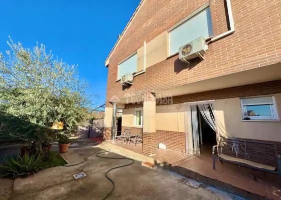 Casa en venta en Yunquera De Henares - Yunquera De Henares, 299.900 €, 303 m2, ref. 640499 en Yunquera de Henares