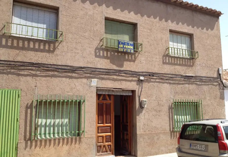 Casa en venta para reformar o tirar en Membrilla