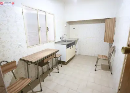 CASA INDEPENDIENTE. 90.000.- € MAS GARAJE PARA DOS COCHES y ALMACEN EN PRIMERA PLANTA 35.000.-€ en Alcázar de San Juan