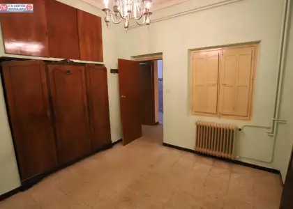 CASA INDEPENDIENTE. 90.000.- € MAS GARAJE PARA DOS COCHES y ALMACEN EN PRIMERA PLANTA 35.000.-€ en Alcázar de San Juan