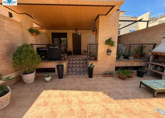 Casa o chalet en zona alto los molinos en Albacete