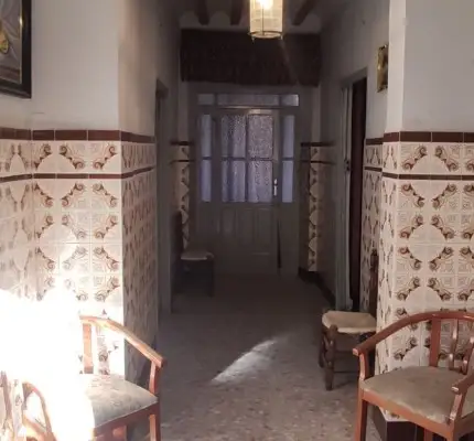 Casa tradicional de 214 m² con patio, terraza y azotea en Aldea del Rey
