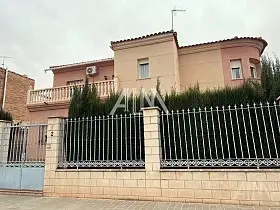 Casa Venta Paseo del Río, Manzanares en Manzanares