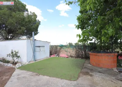 Chalet a la venta junto a alameda de cervera en Alcázar de San Juan