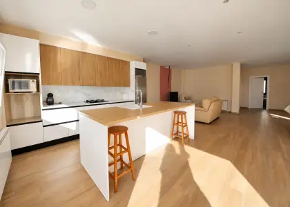 Chalet con piscina privada, dos dormitorios y zona exterior de ocio en Tomelloso