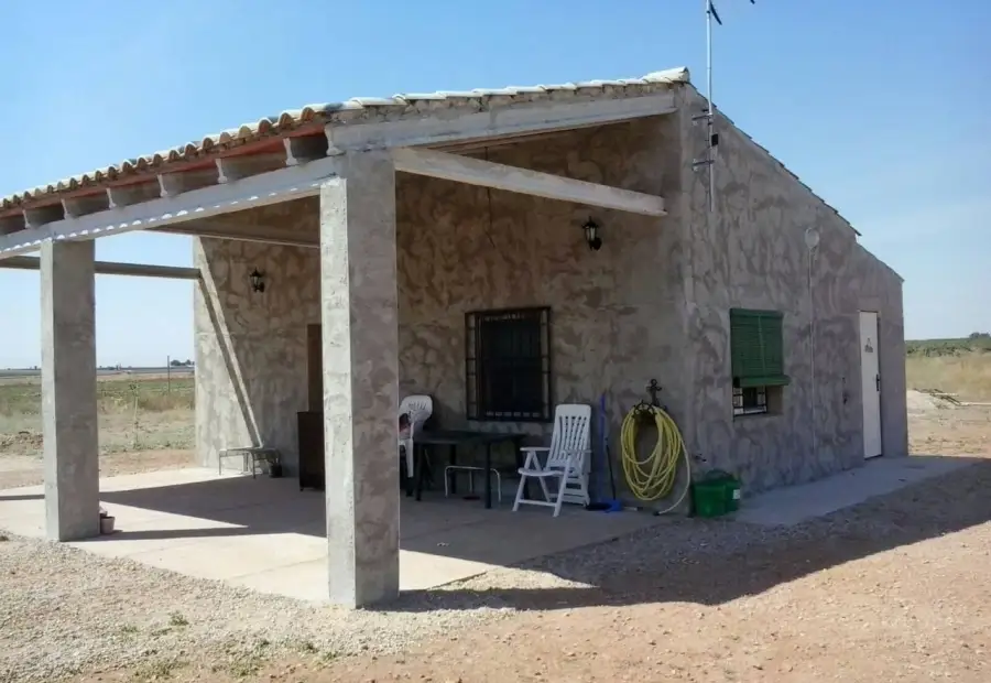 Chalet de nueva construcción en venta en Manzanares