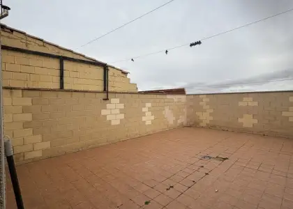 Chalet en venta en Alameda De Cervera, de 124 m2 con 3 dormitorios, 2 baños, plaza de garaje y terreno por 127.000 €, Ref. 0352 en Alameda de Cervera