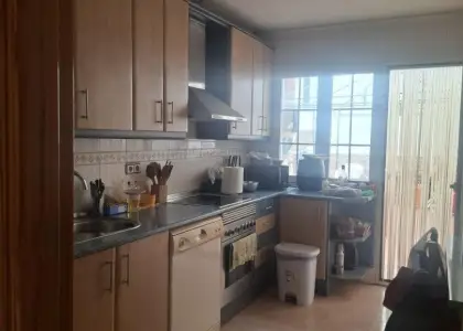 Chalet en venta en Alcázar De San Juan, Rondilla Cruz Verde, de 205 m2 con 5 dormitorios y 2 baños por 155.000 €, Ref. 0413 en Alcázar de San Juan