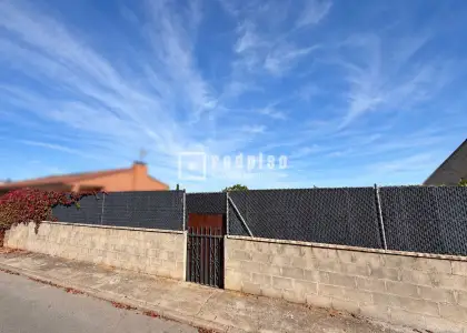Chalet en venta en Calle de Clara Campoamor, Humanes, Guadalajara en Humanes